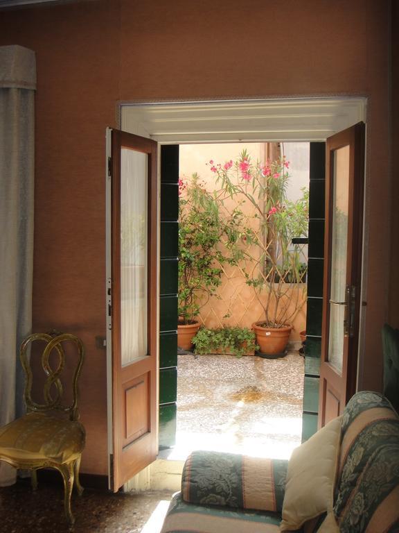 Palazzetto San Lio, Rialto Apartment Venice Luaran gambar
